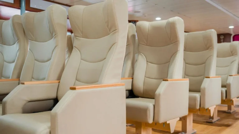 Ghế thường tàu Phú Quý Express 02
