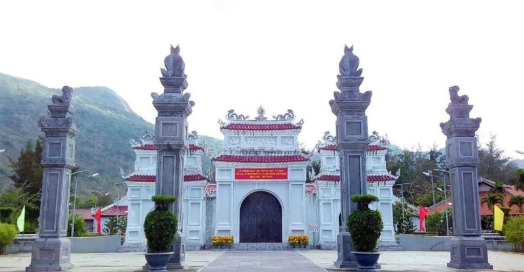 Đi lễ Côn Đảo lịch trình chi tiết chuẩn tâm linh