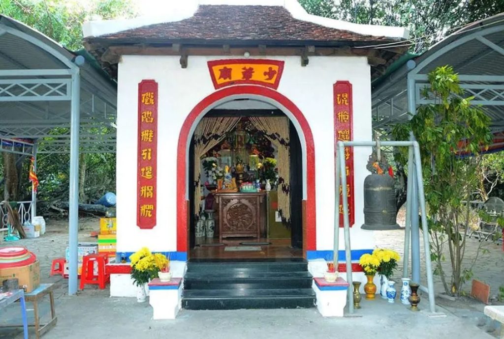 miếu cậu Côn Đảo