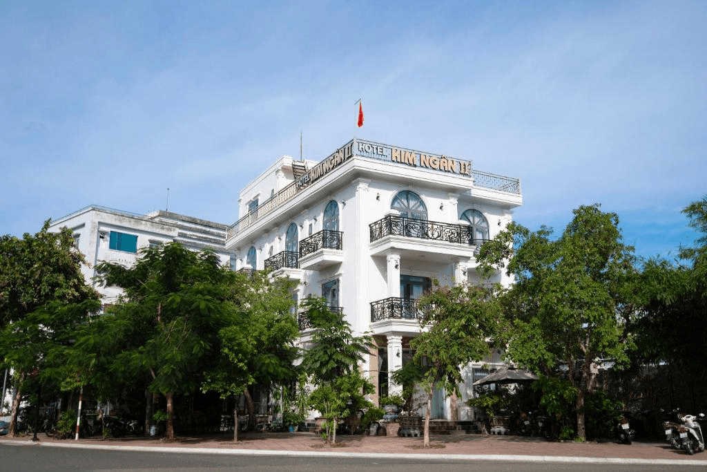 Mặt tiền khách sạn Kim Ngân Côn Đảo