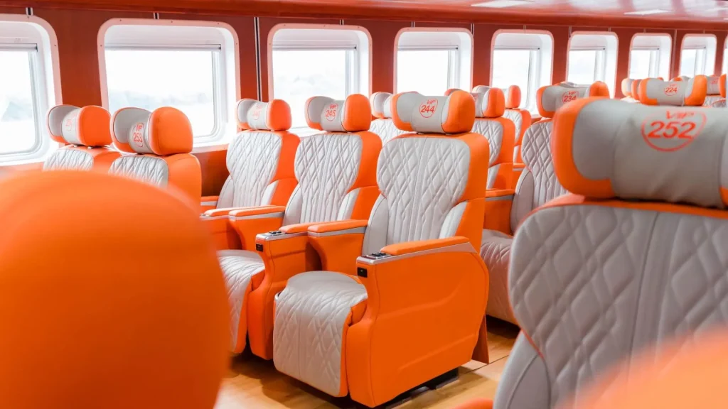 Ghế ngồi khoang Vip Tàu Phú Quý express