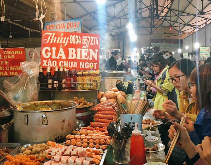 Ẩm thực đường phố tại khu vực chợ Côn Đảo