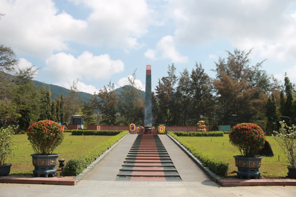 nghĩa trang Hàng Dương Côn Đảo
